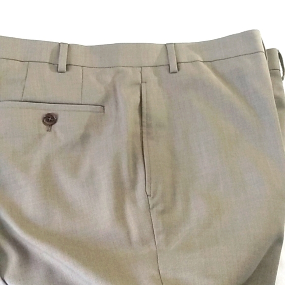 LAUREN RALPH LAUREN TAN ULTRAFLEX CLASSIC FIT WRINKLE RESISTANT PANTS SIZE 42x30 - Picture 10 of 11